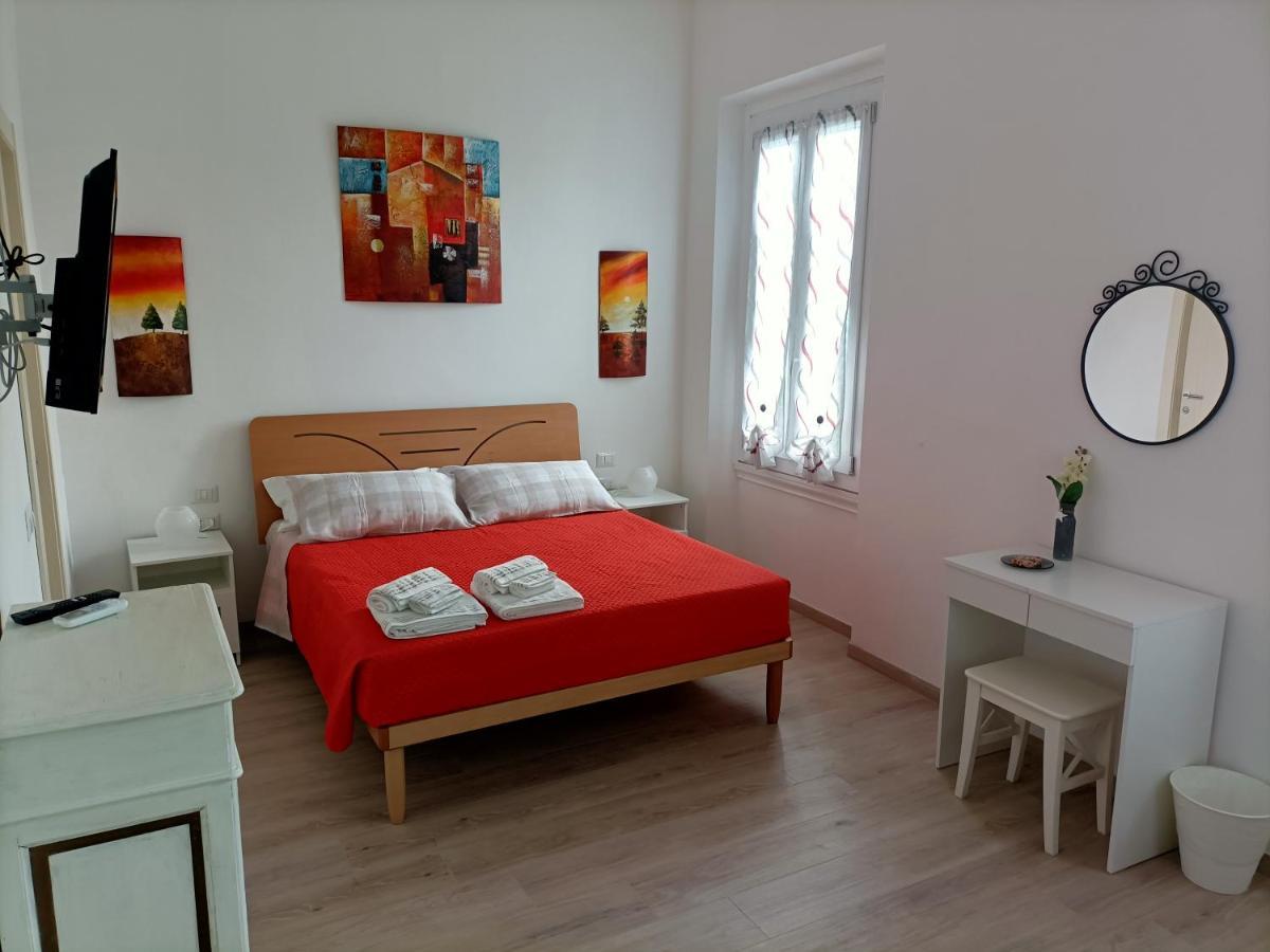 פירנצה Affittacamere Il Chiostrino Guest House מראה חיצוני תמונה